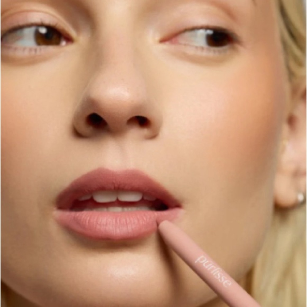 Purlisse Velvet Crush Lip Liner in Mauve Berry
